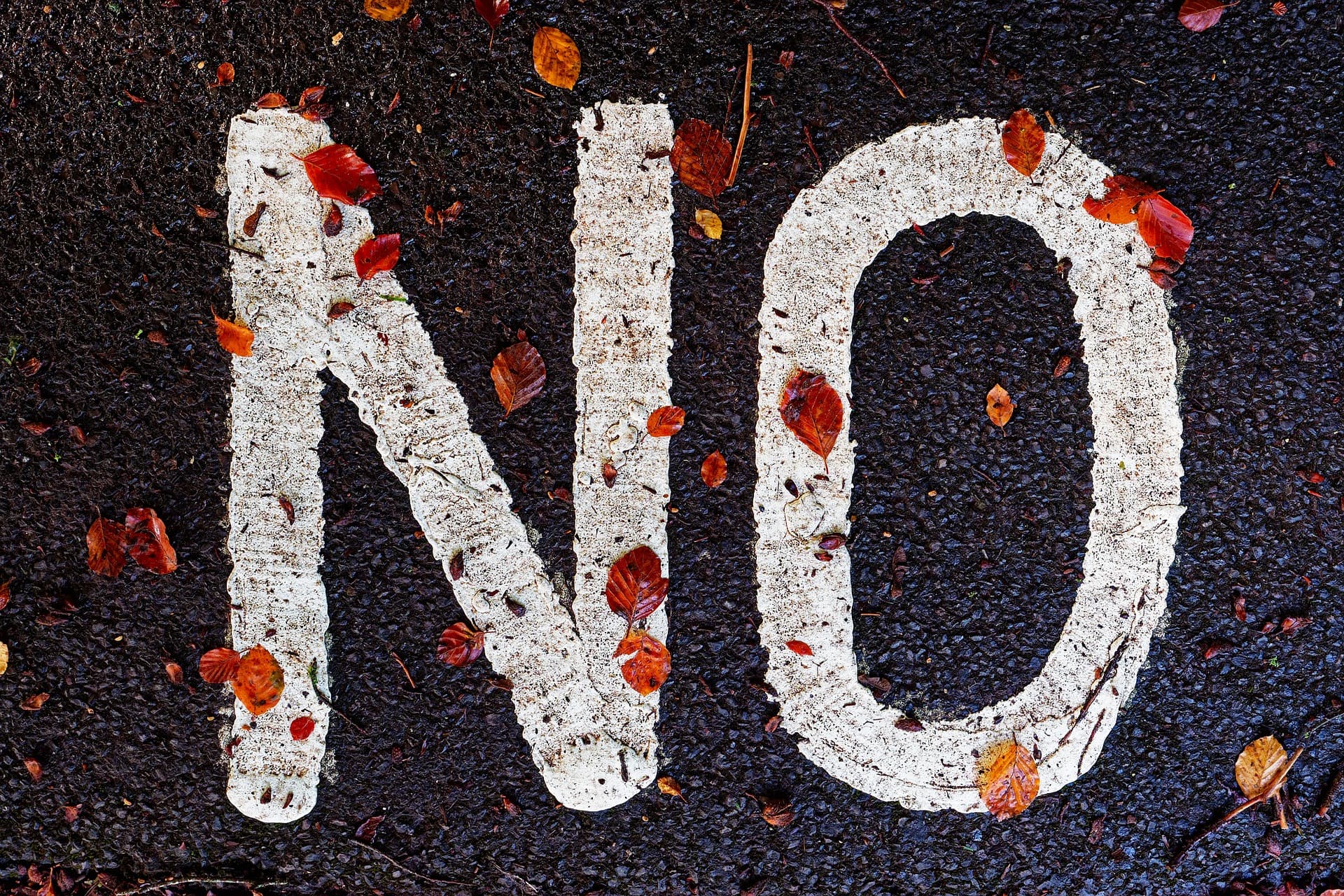 The Art of Saying No in Texts: Polite Ways to Decline Without the Guilt